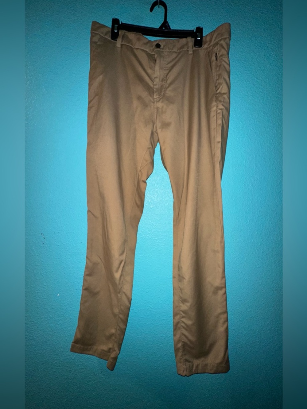 lululemon athletica Men's Chino Pants in Khaki